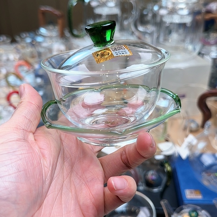 禾器湖绿色沁莲盖碗