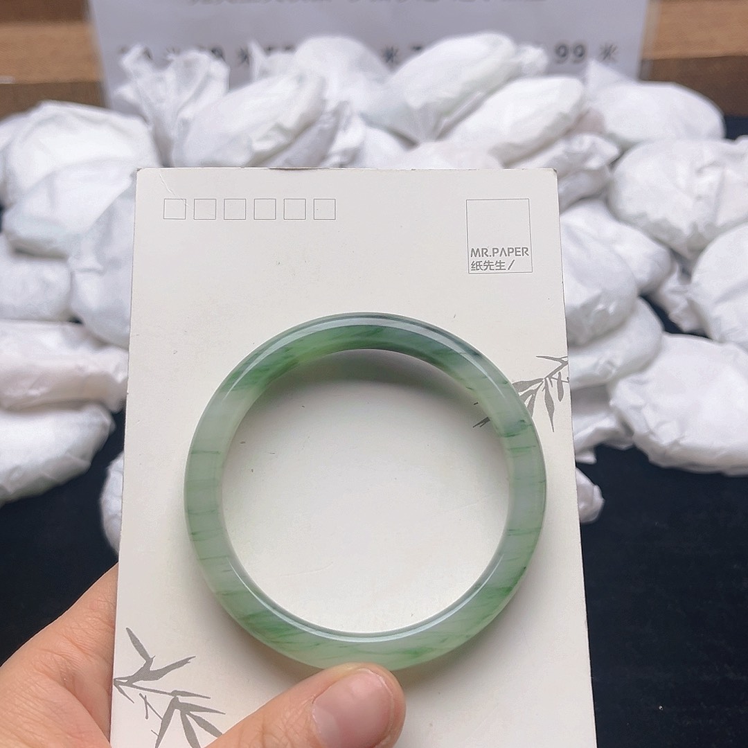 未镶嵌手镯石英质玉4