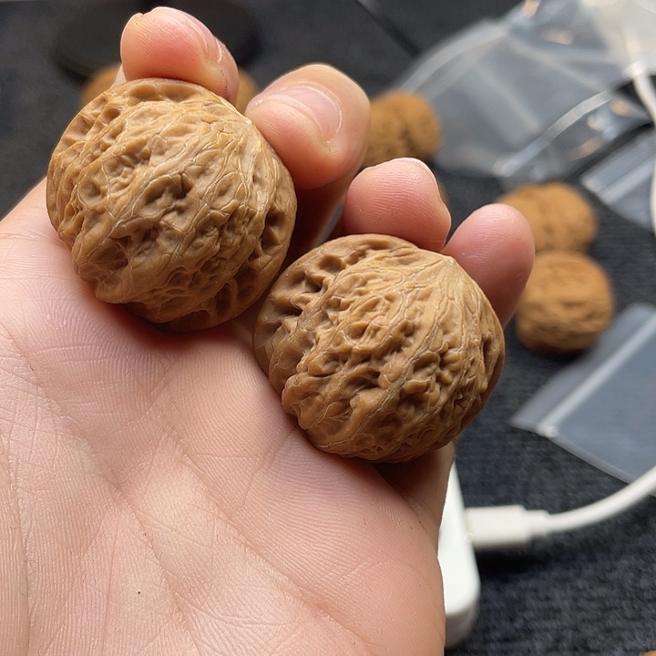 *****文玩核桃吊坠铁锤