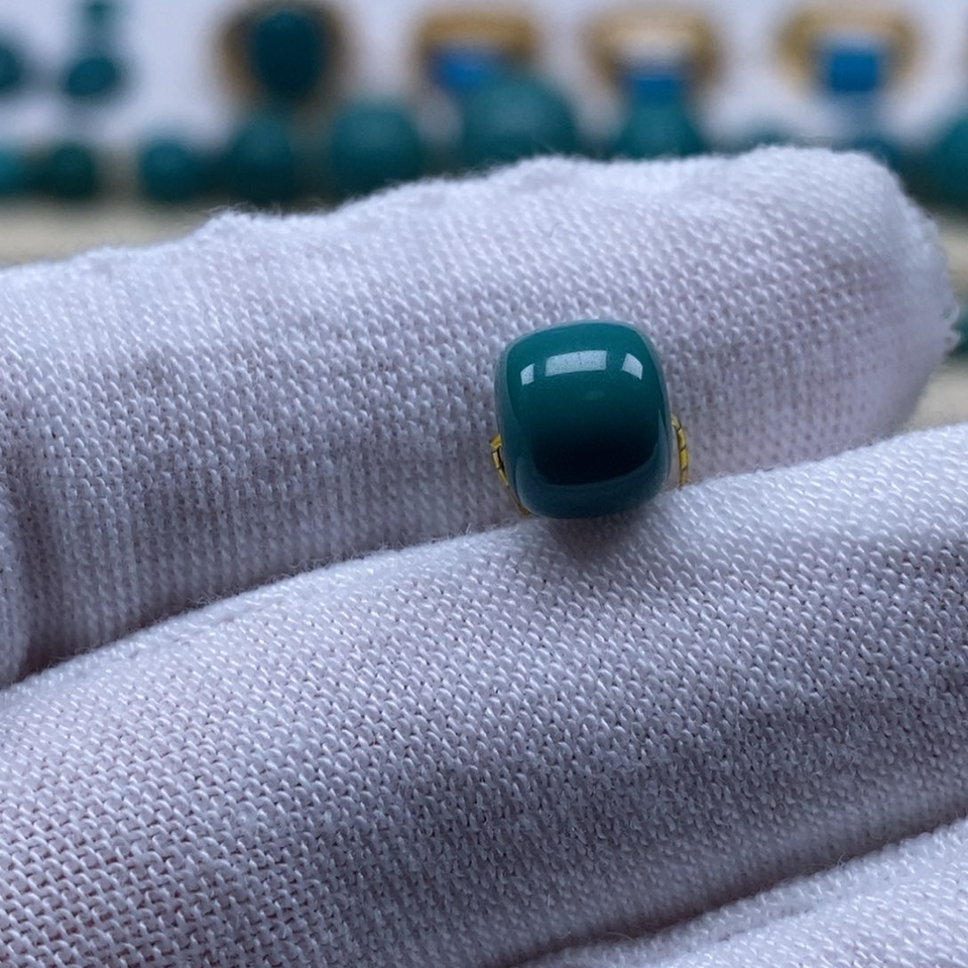 绿松石未镶嵌珠宝奇石A1091