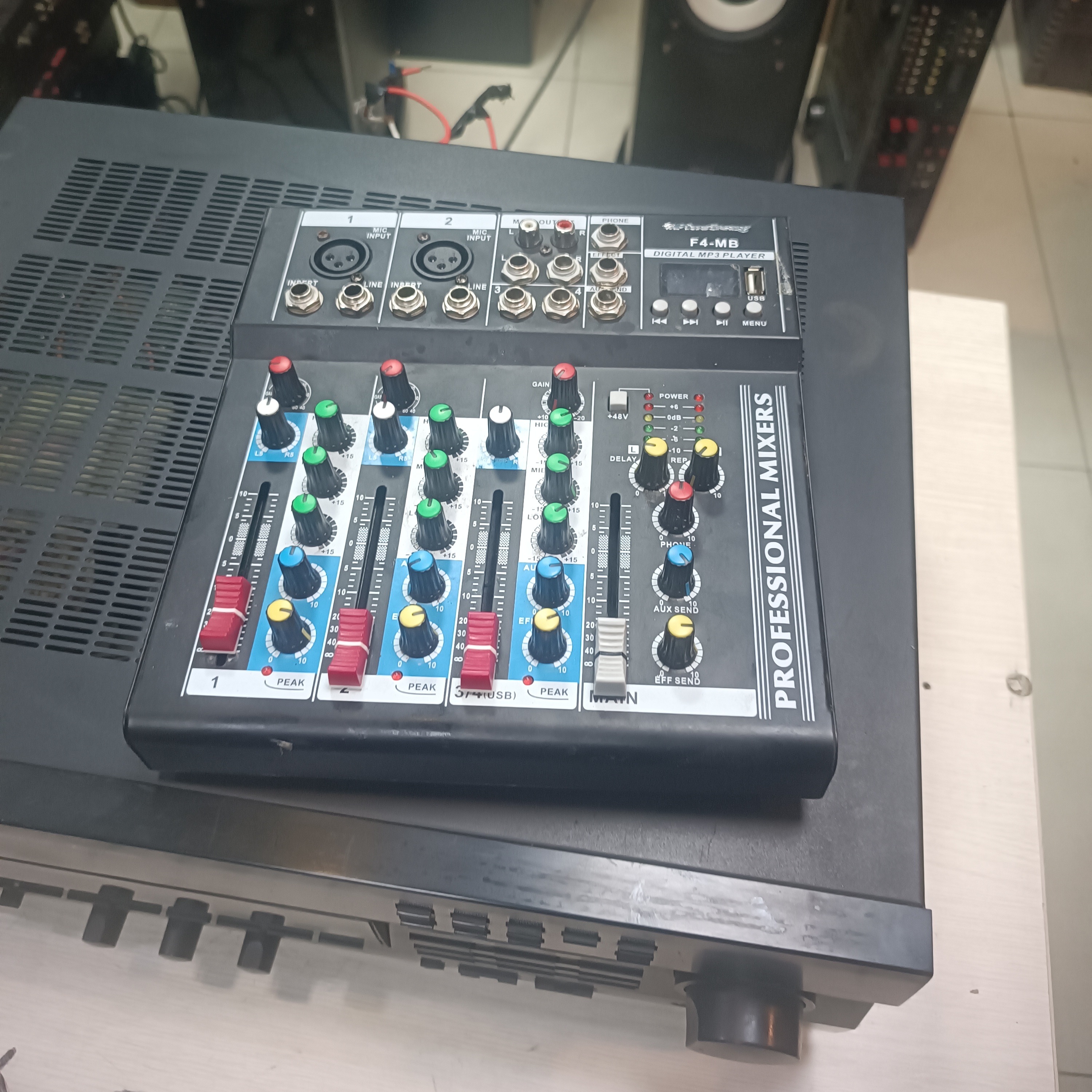 8新 HP/惠普 8新 二手调音台 F4 运费自理 不包退换