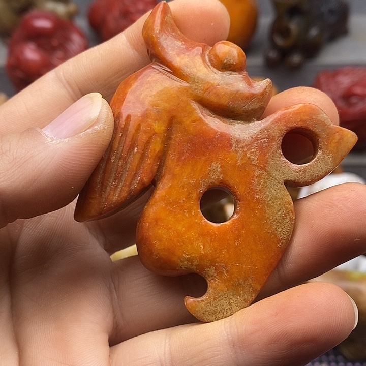 未镶嵌蛇纹石玉颈饰
