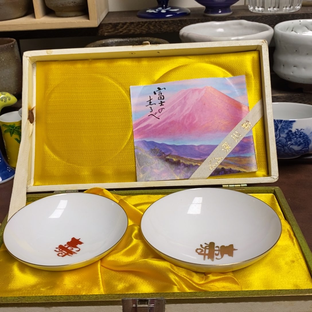 瓷片片片片片片片片片片片片