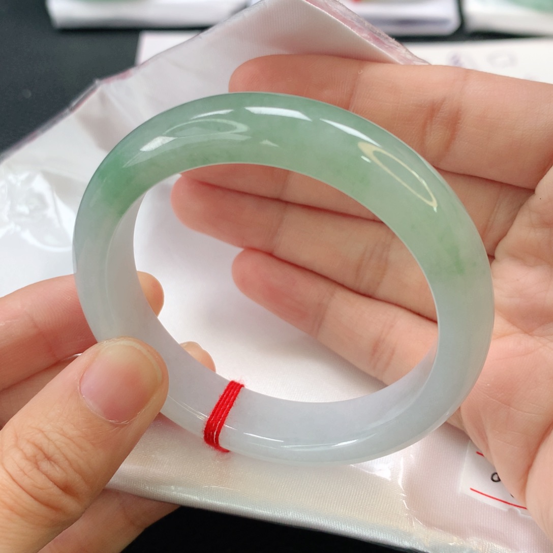 翡翠手镯未镶嵌缅甸53