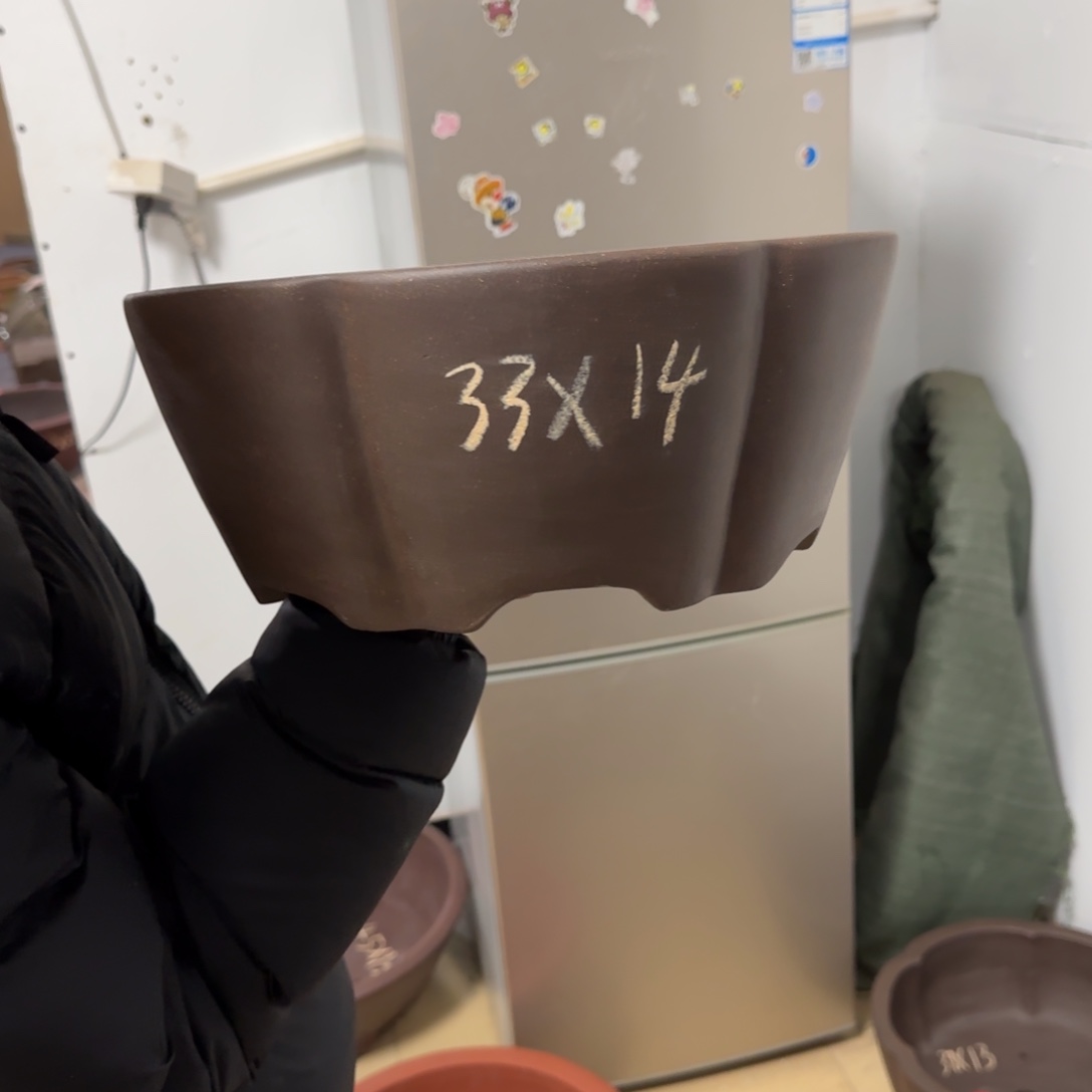 紫砂花盆呜呜呜呜