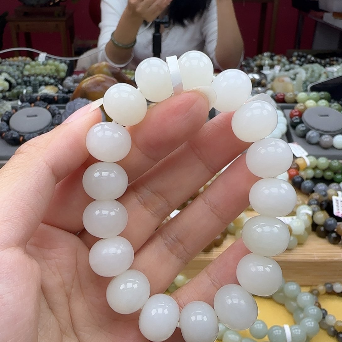 和田玉手链未镶嵌