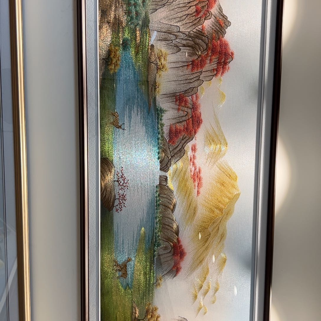 横款金色实木，不安装