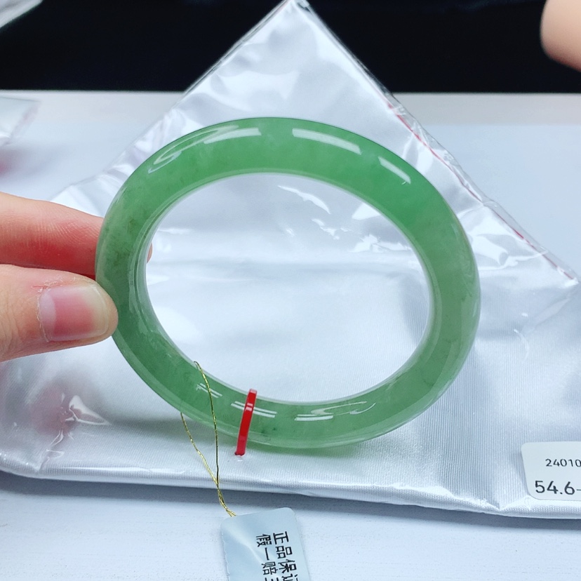 【闪购商品】翡翠手镯（圆镯）未镶嵌天然缅甸a货手镯54+