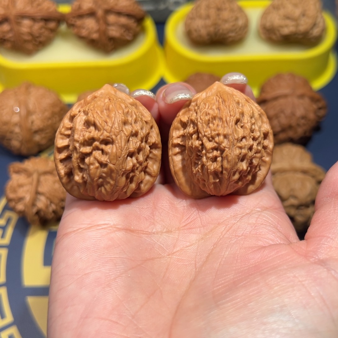 文玩核桃把件野生钢蛋儿33