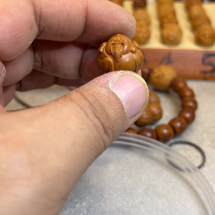 一***秋猴头核桃吊坠今天又没空理