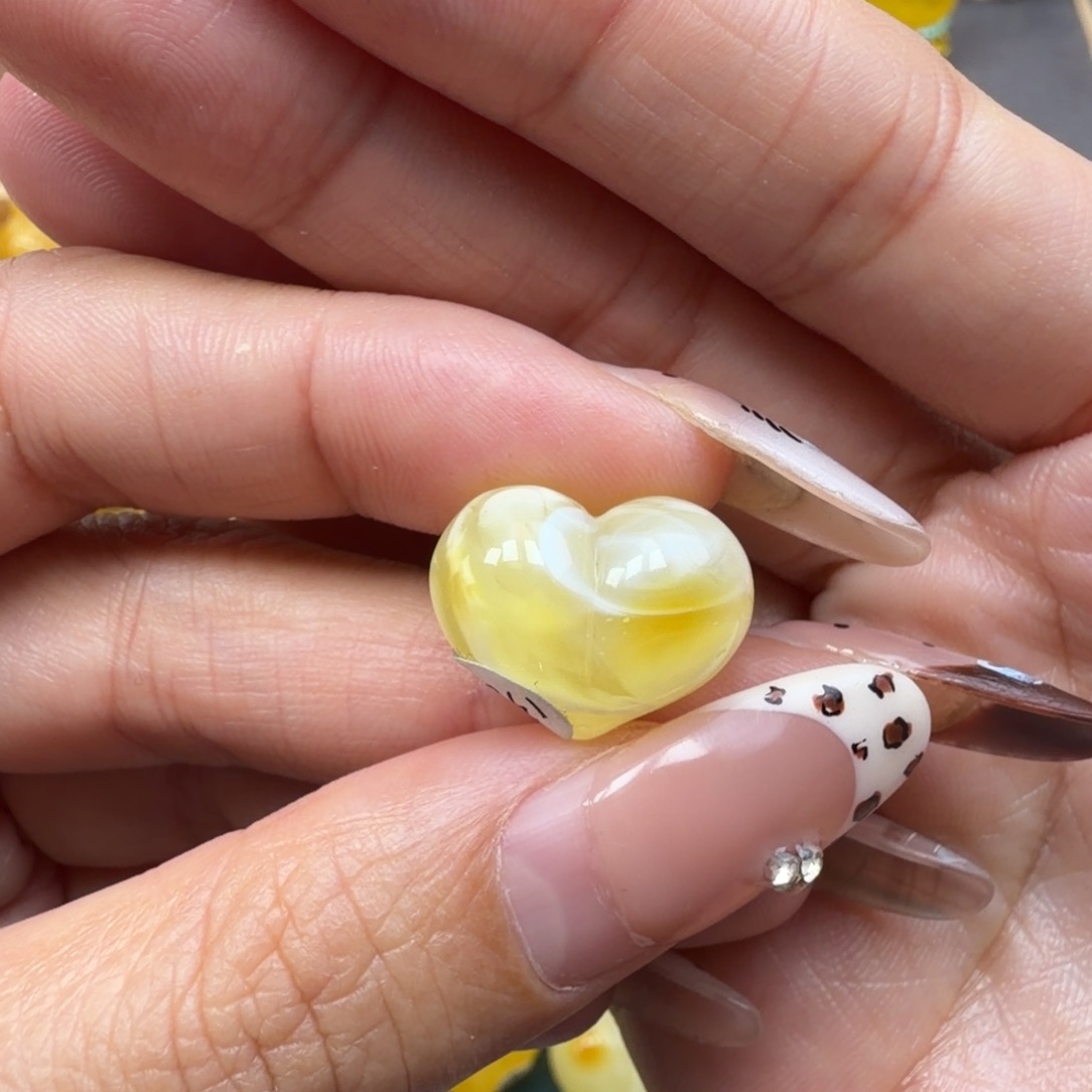 琥珀未镶嵌裸石蜜蜡
