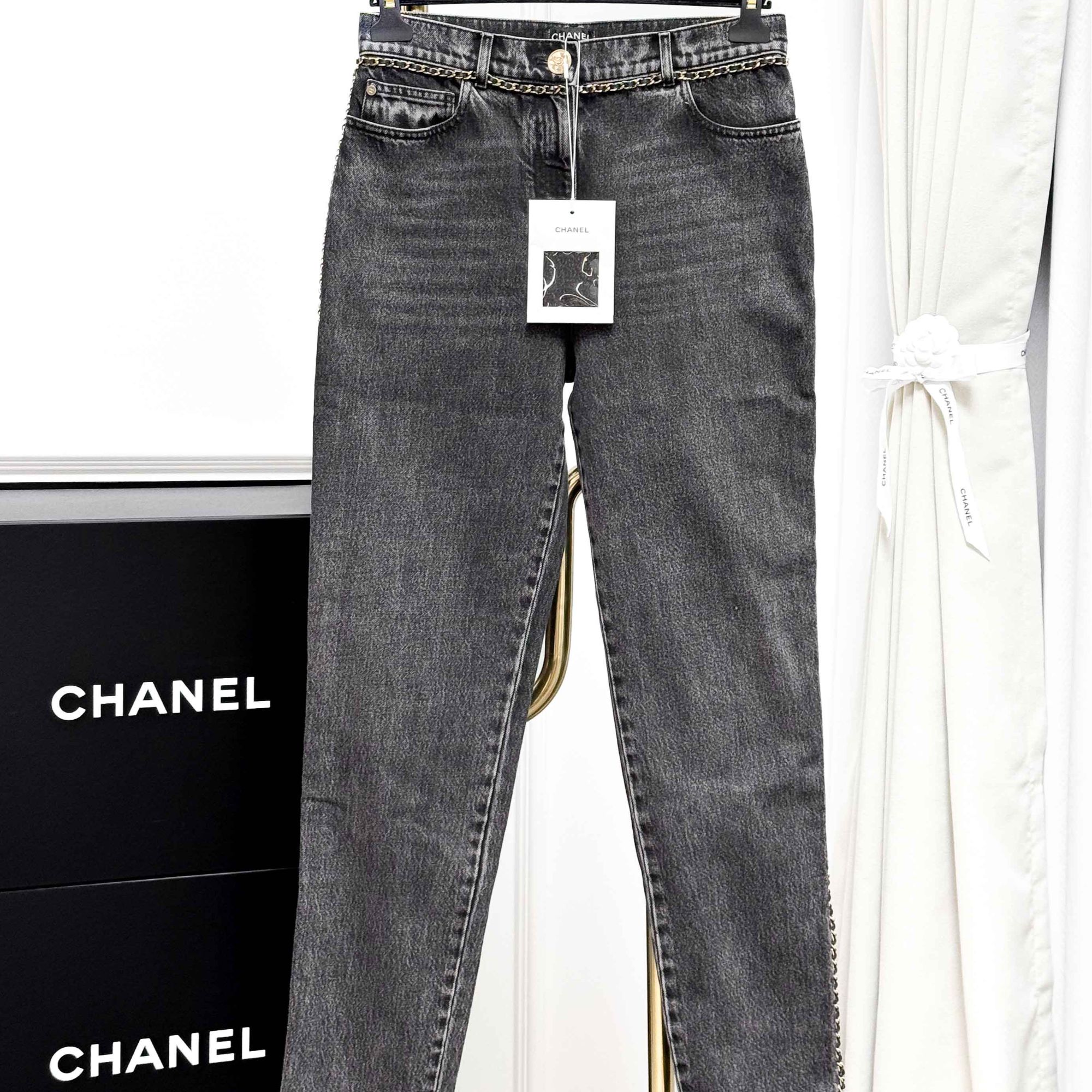 99新 Chanel/香奈儿  38码23N皮穿链滚边烟灰色牛仔裤改短