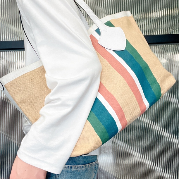 95新 BURBERRY/博柏利 【涛】27JB04 草编单肩托特包