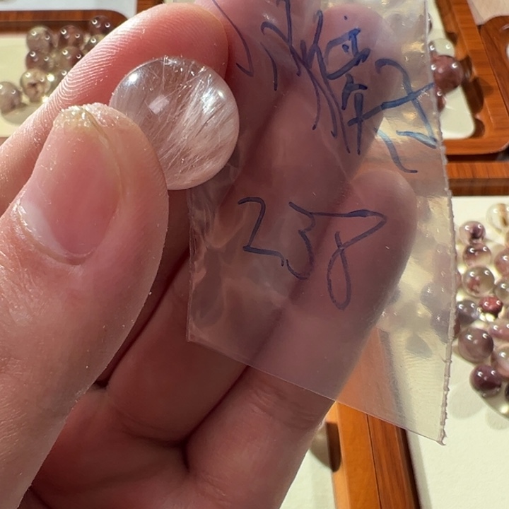 小***子查罗石未镶嵌珠宝半成品