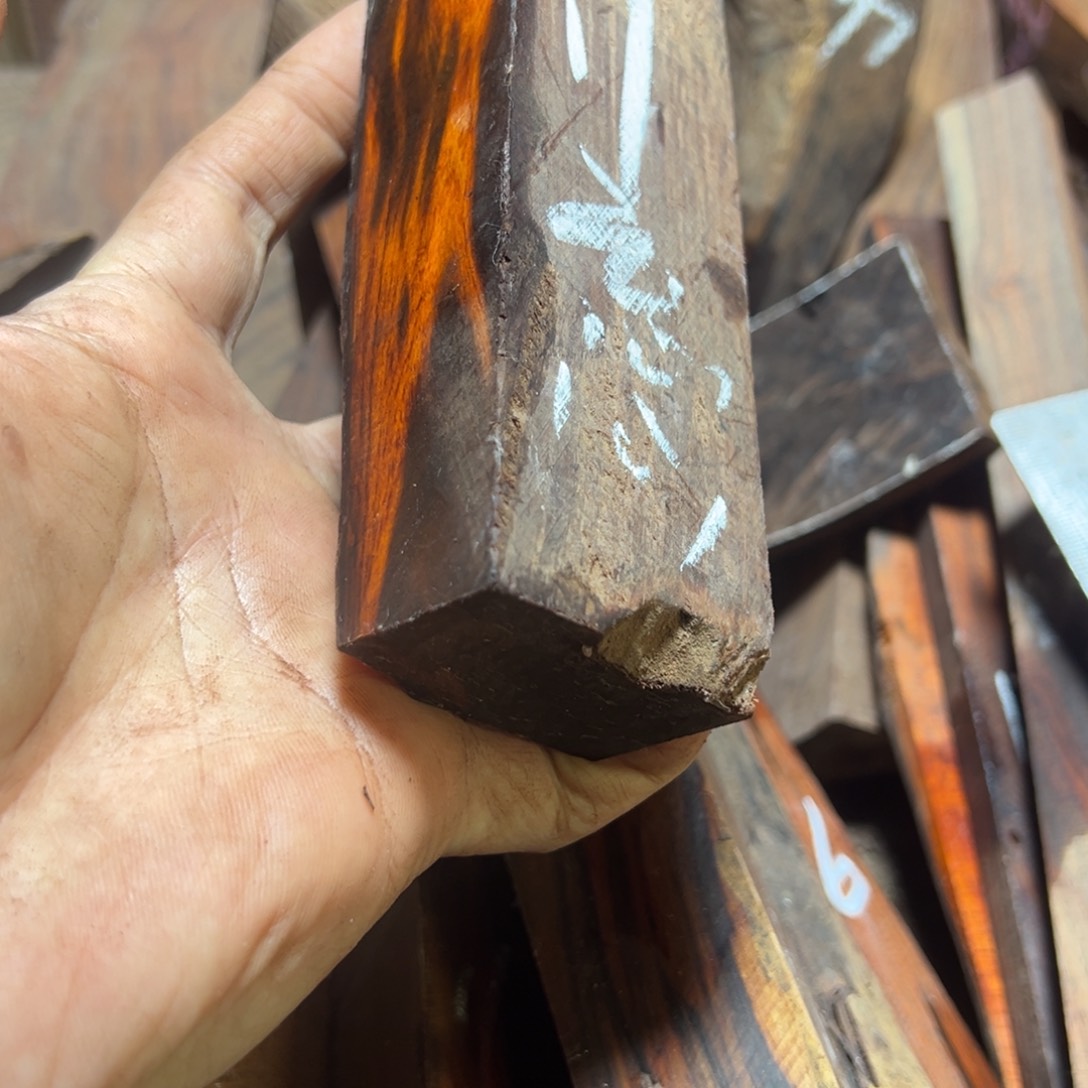 忘***初交趾黄檀（大红酸枝）