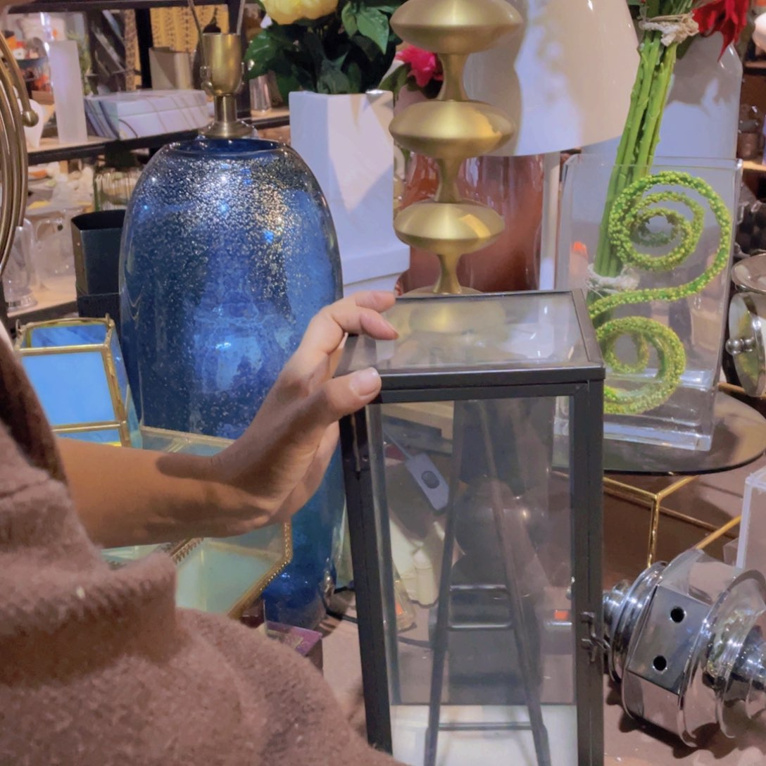 陶瓷花瓶，部分微瑕