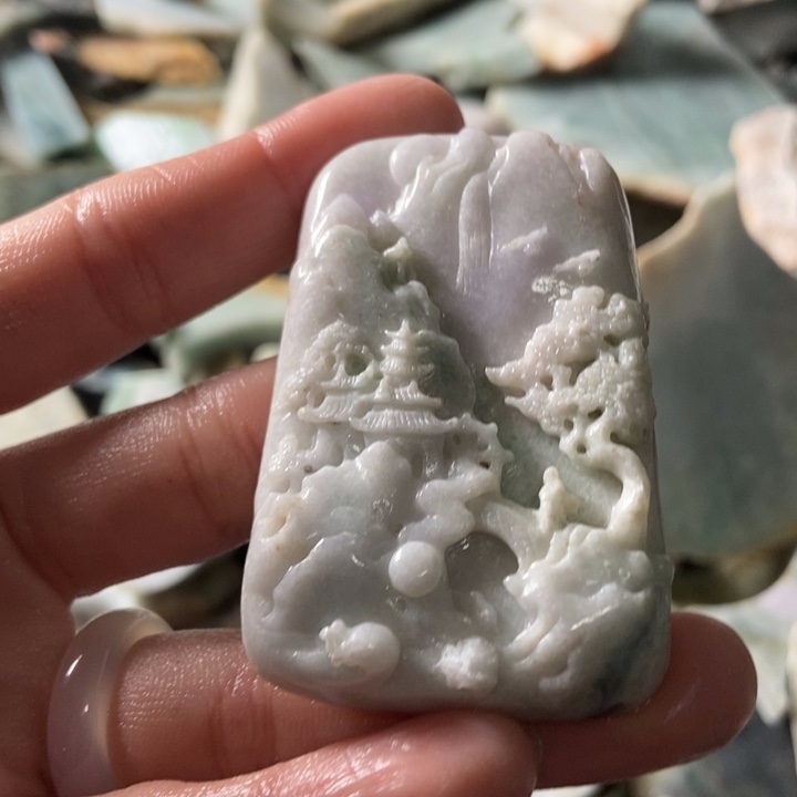 翡翠颈饰未镶嵌天然翡翠