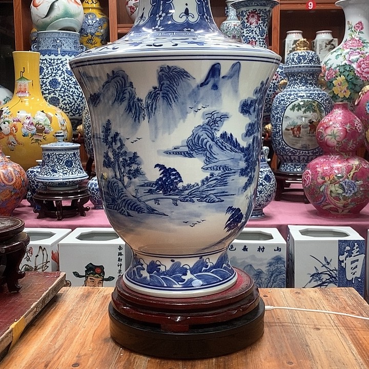 东***修景德镇陶瓷手工手绘花瓶摆件