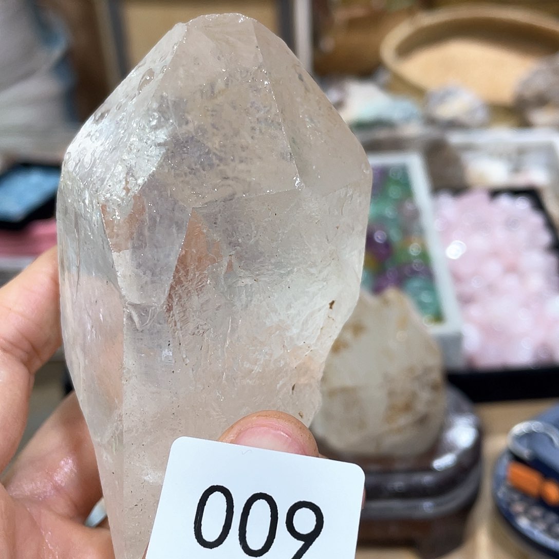 水晶摆件……未镶嵌