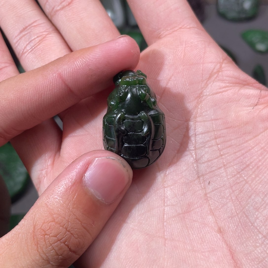 和田玉（碧玉）颈饰未镶嵌