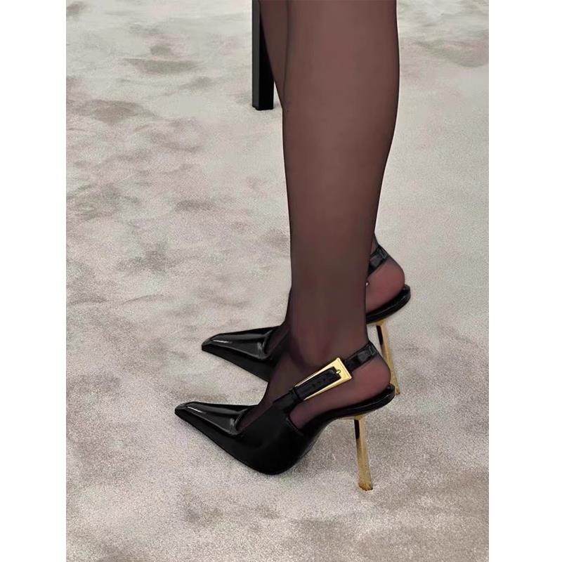 黑色尖头高跟鞋细跟2025新款娜扎同款气质漆皮性感金属包头凉鞋女