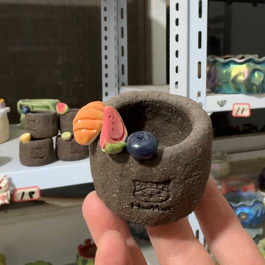 厂家直销手工花盆摆件