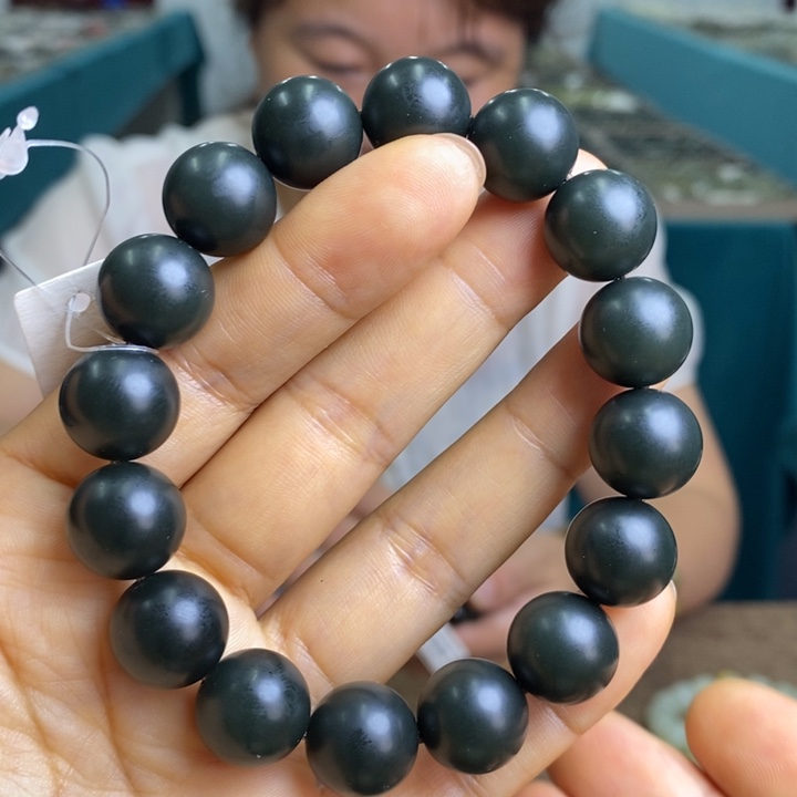 和田玉未镶嵌手串