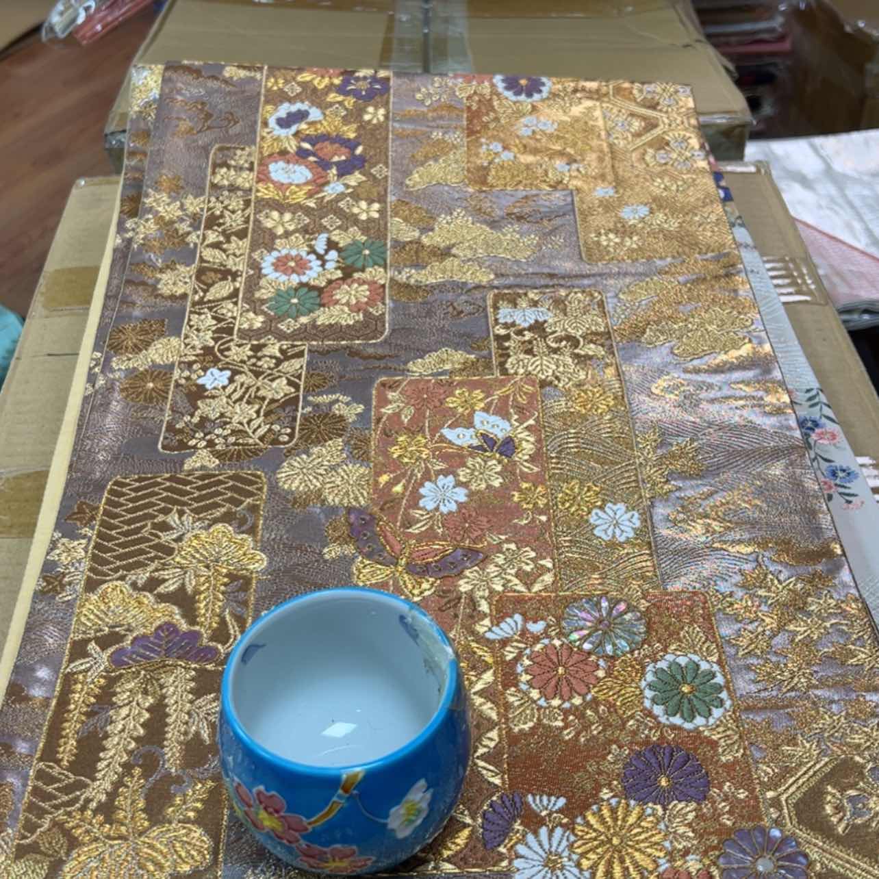 【闪购商品】京****）陶瓷马克杯带盖勺