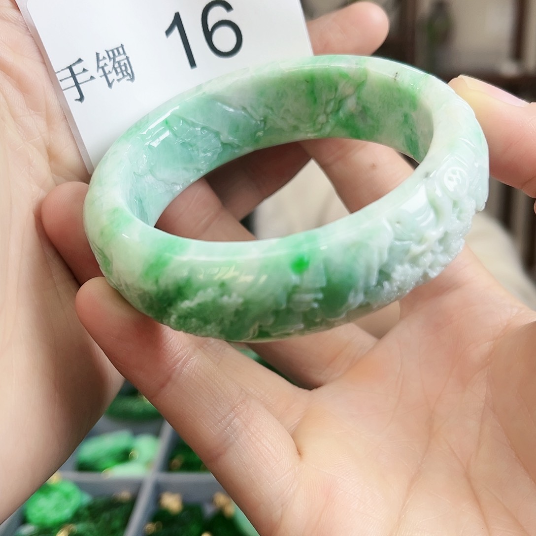 翡翠手镯未镶嵌手镯60.8