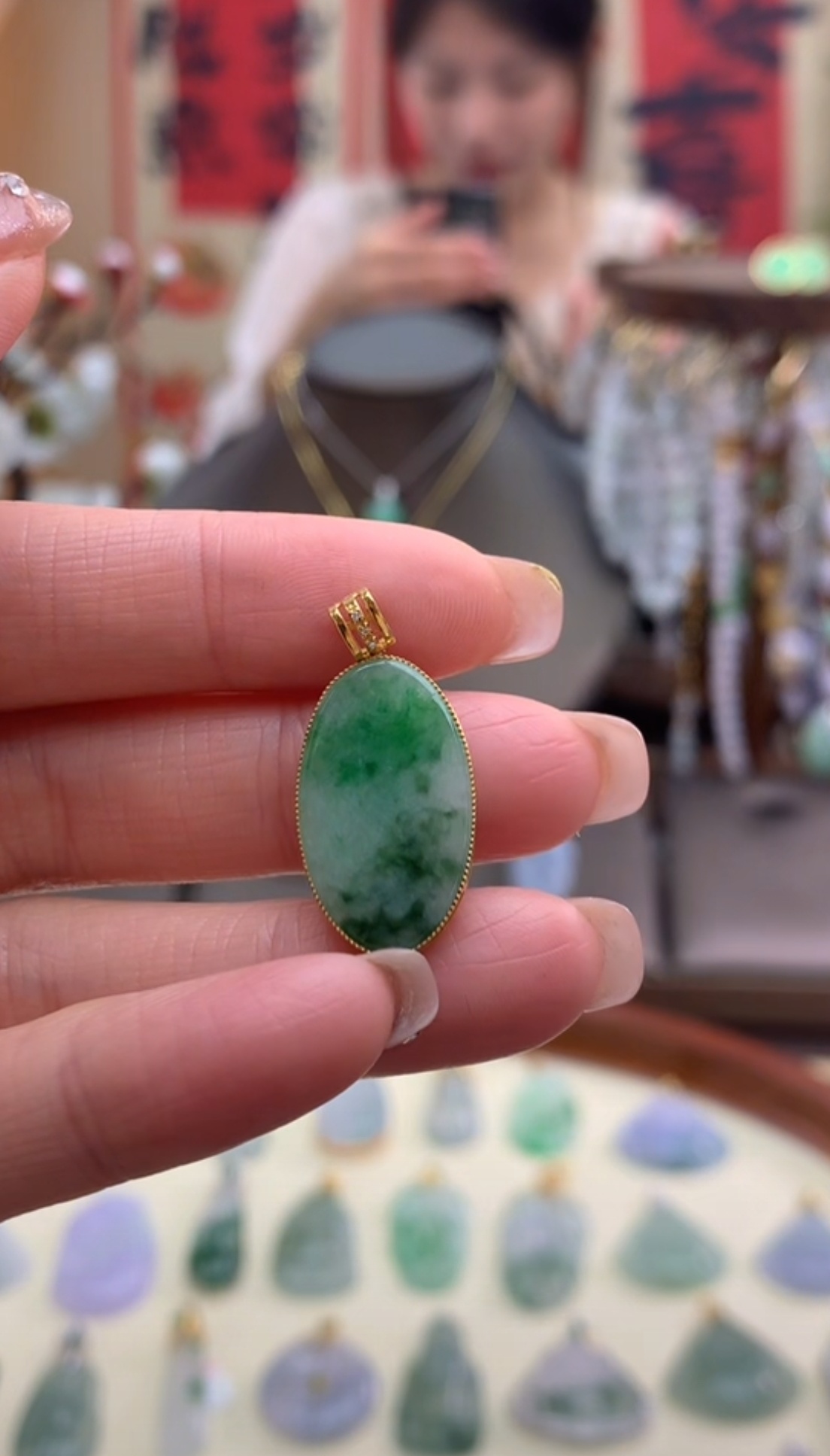 天然a货翡翠吊坠