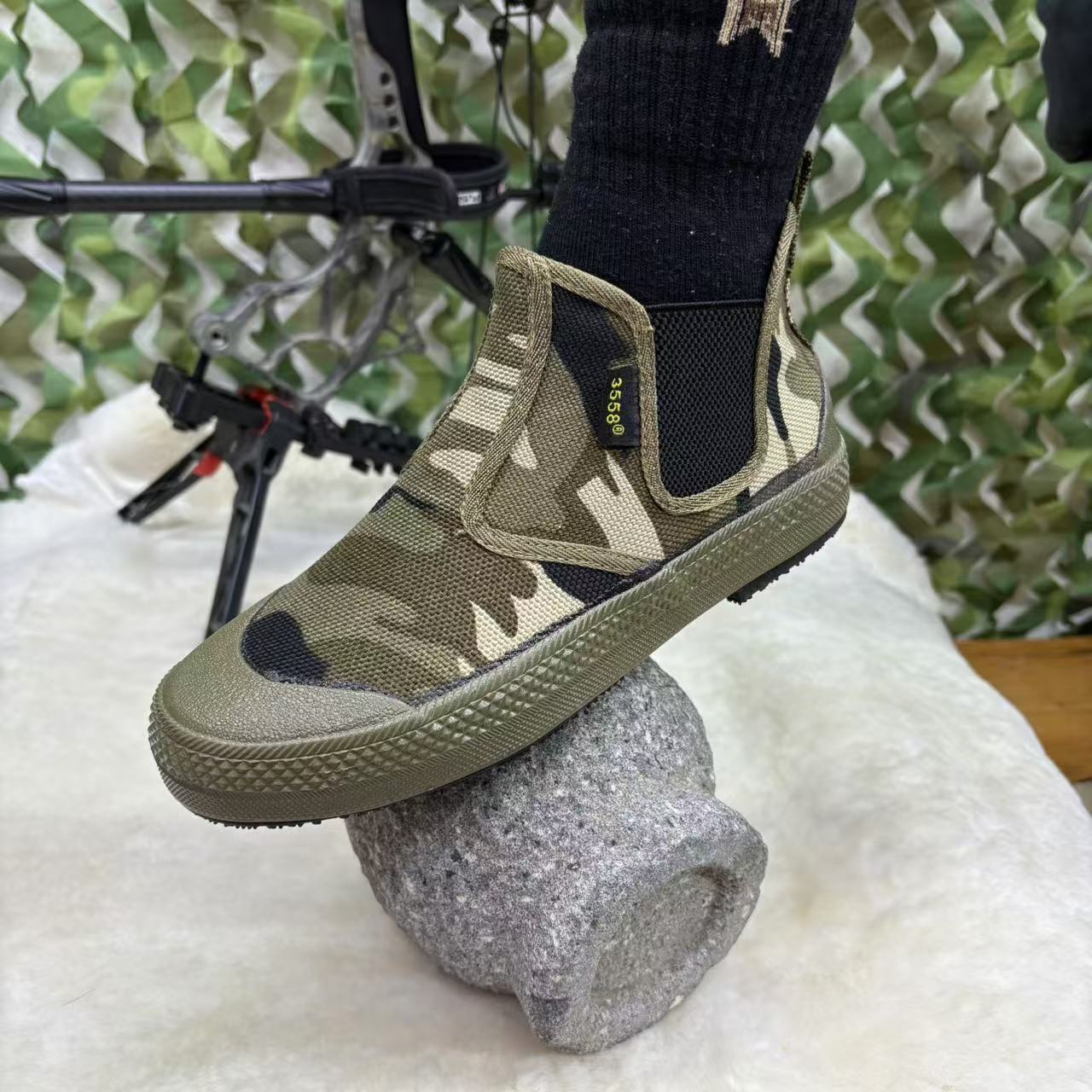 18-09耐磨防滑解放鞋户外工装鞋透气一脚蹬劳保鞋