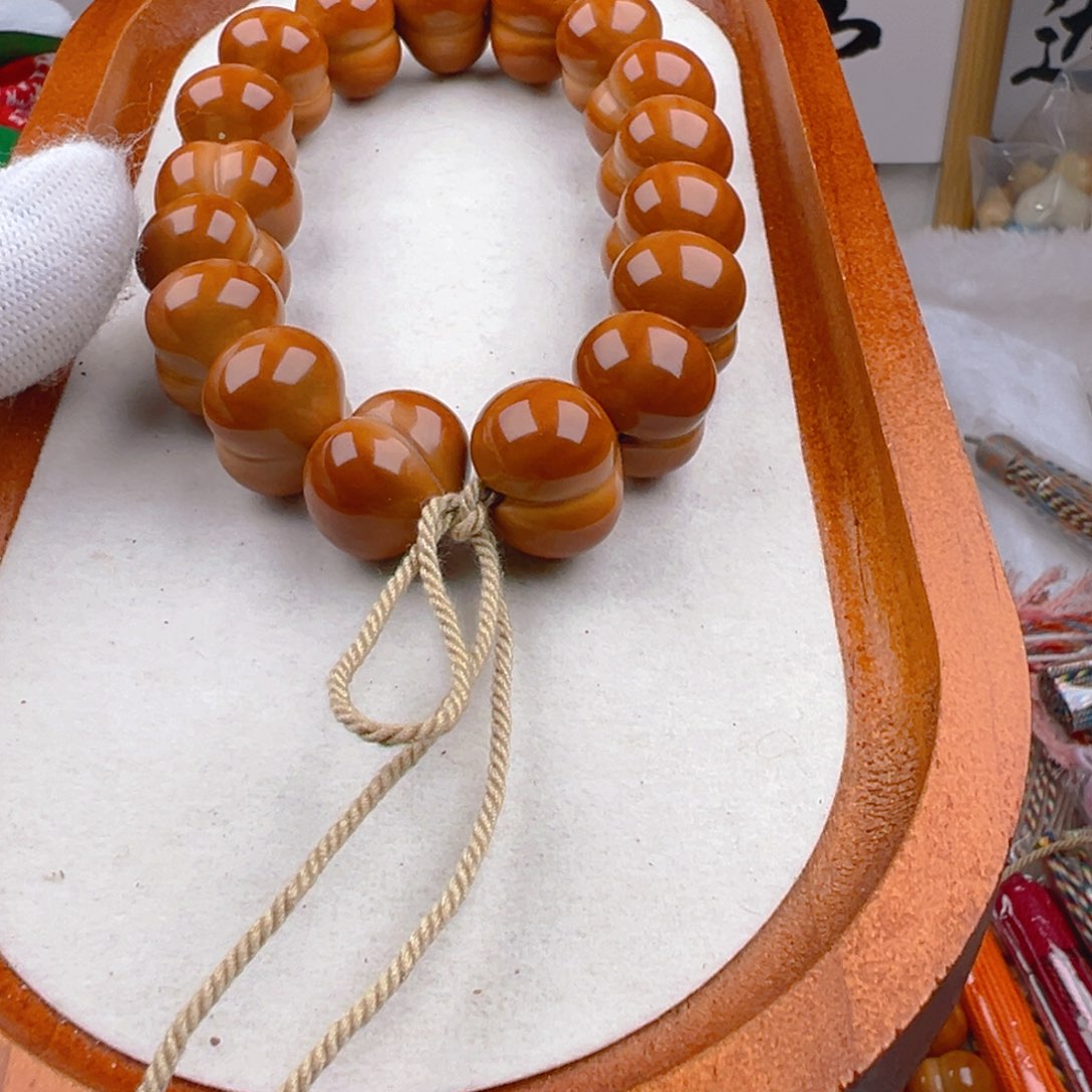 可***️吊坠猴头核桃大屁桃