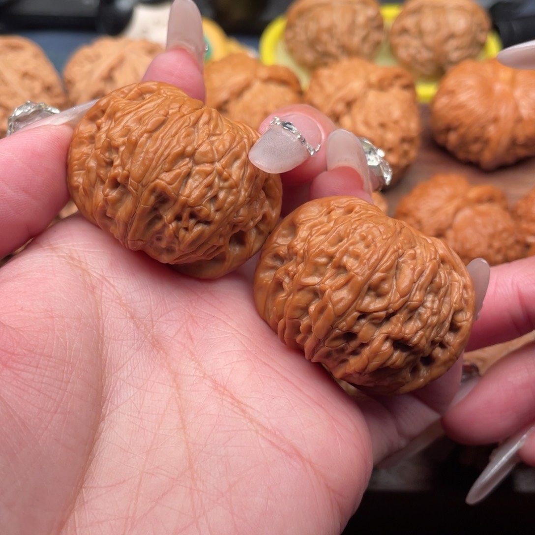 文玩核桃吊坠全品，正磨41