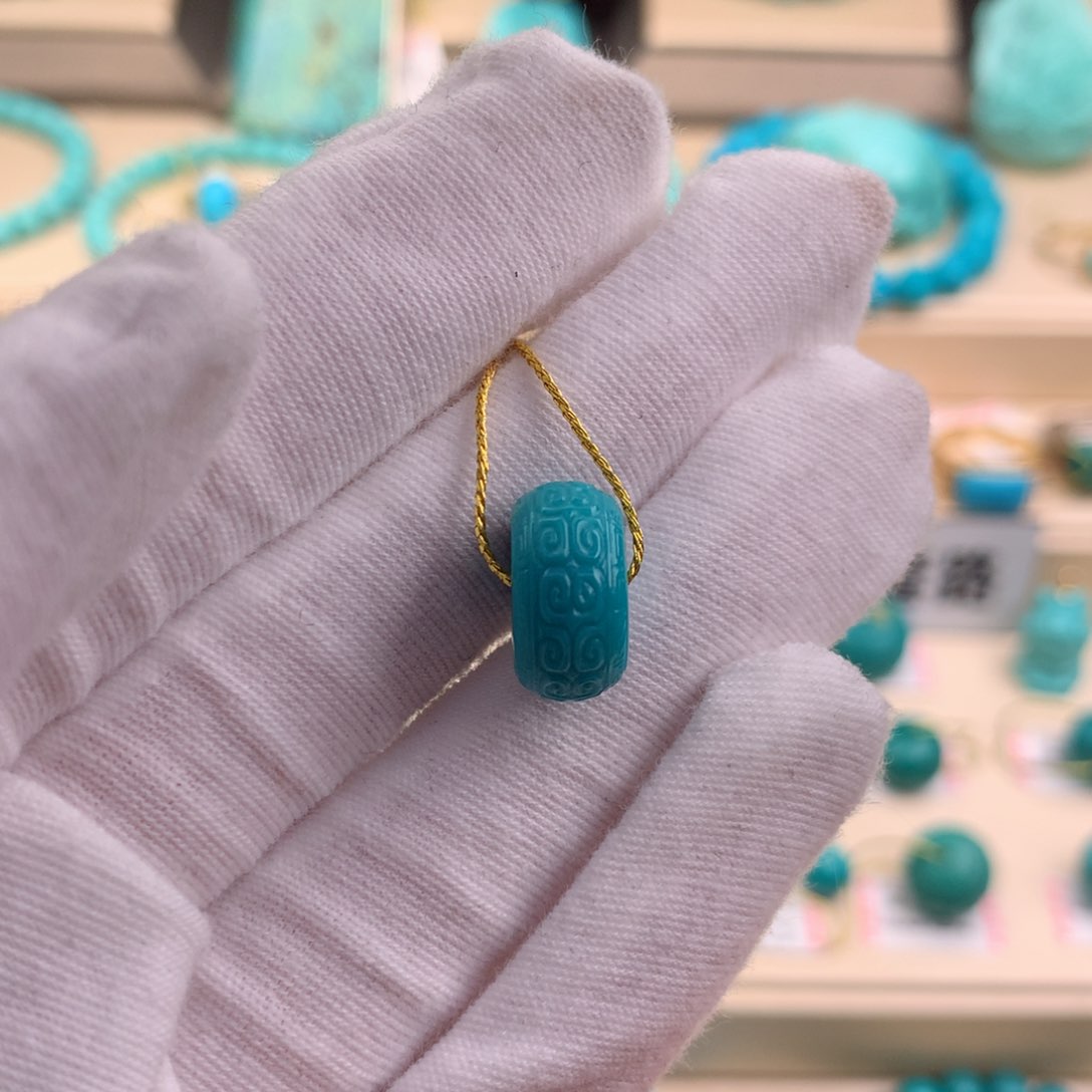 绿松石珠宝奇石未镶嵌13.9*7.2mm