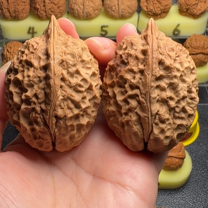 文玩核桃把件29号车