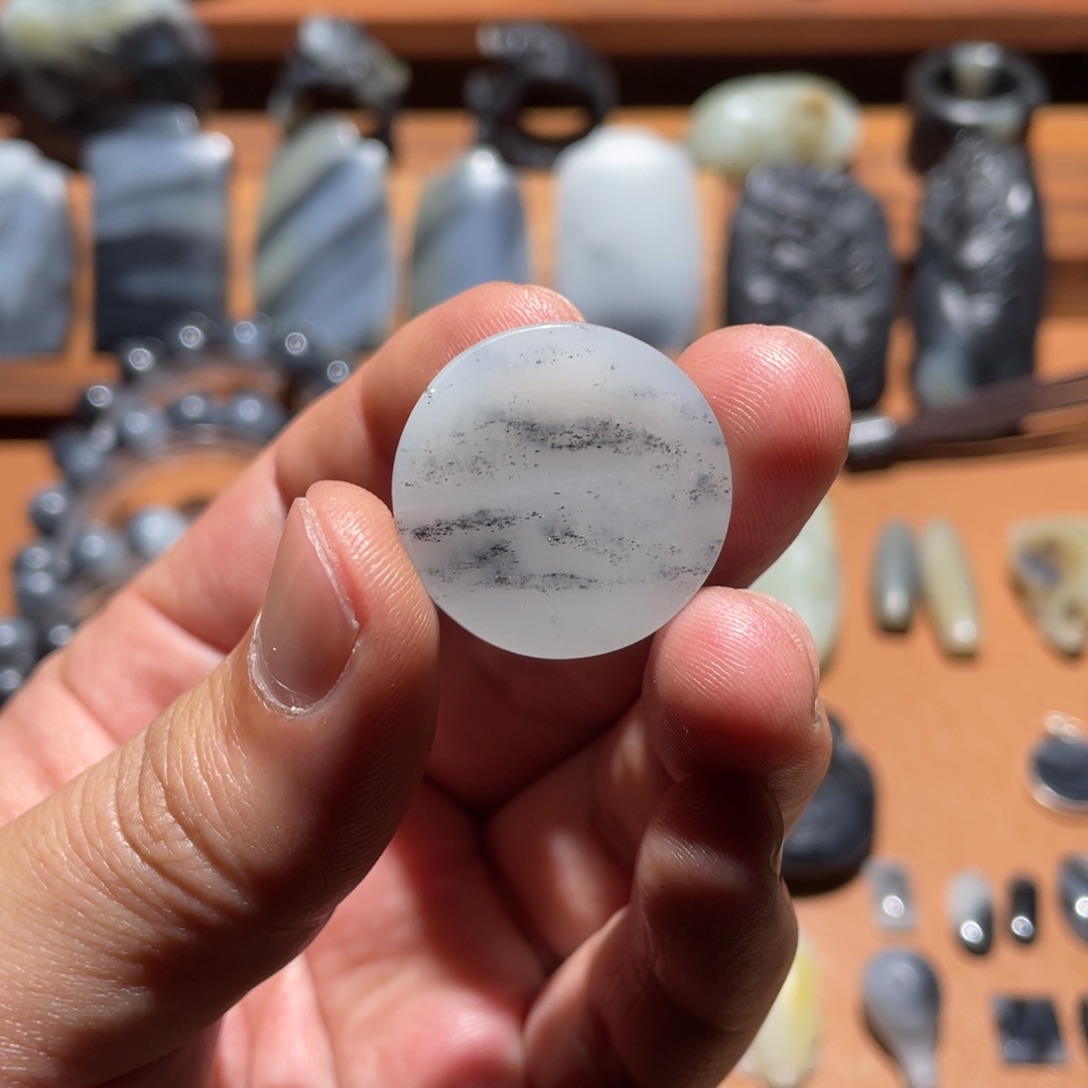 和田玉颈饰未镶嵌