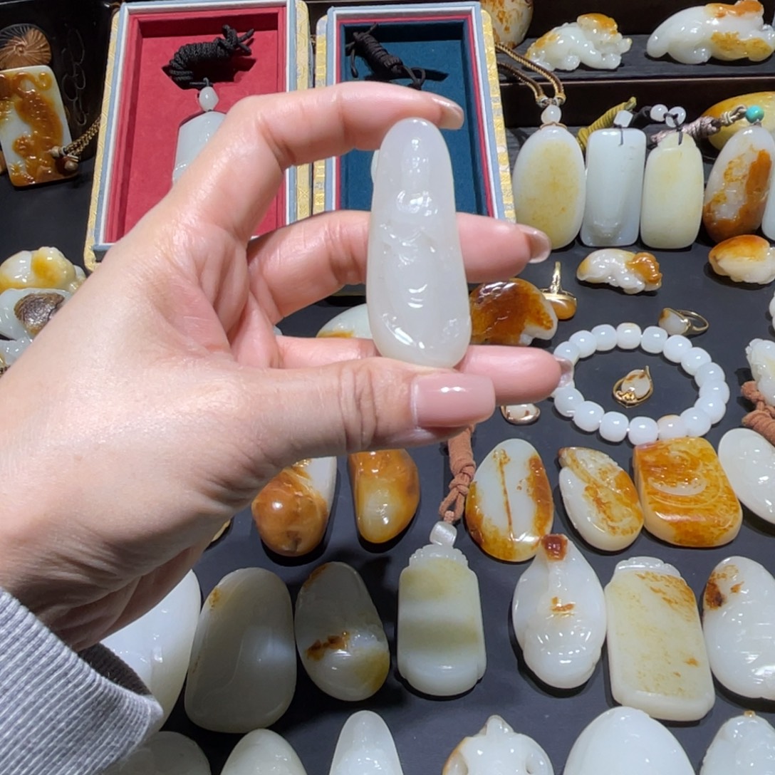 和田玉未镶嵌包链