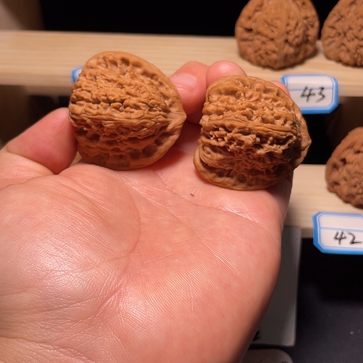 舰***吊坠文玩核桃南疆石三角正42尺寸