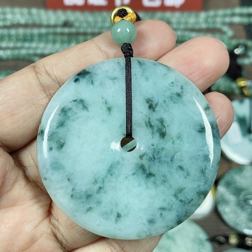 【闪购商品】翡翠颈饰未镶嵌玉吊坠翡翠玉平安扣大款