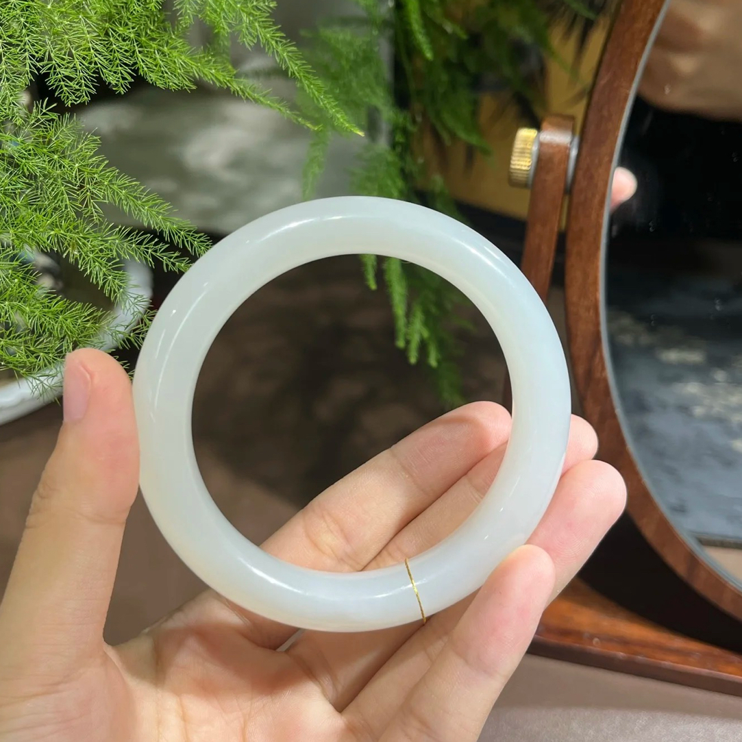 高品质手镯（勿正宗缅甸玉镯私拍正宗缅甸玉镯