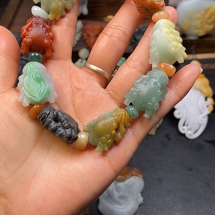 *****定制翡翠未镶嵌毛货抛光