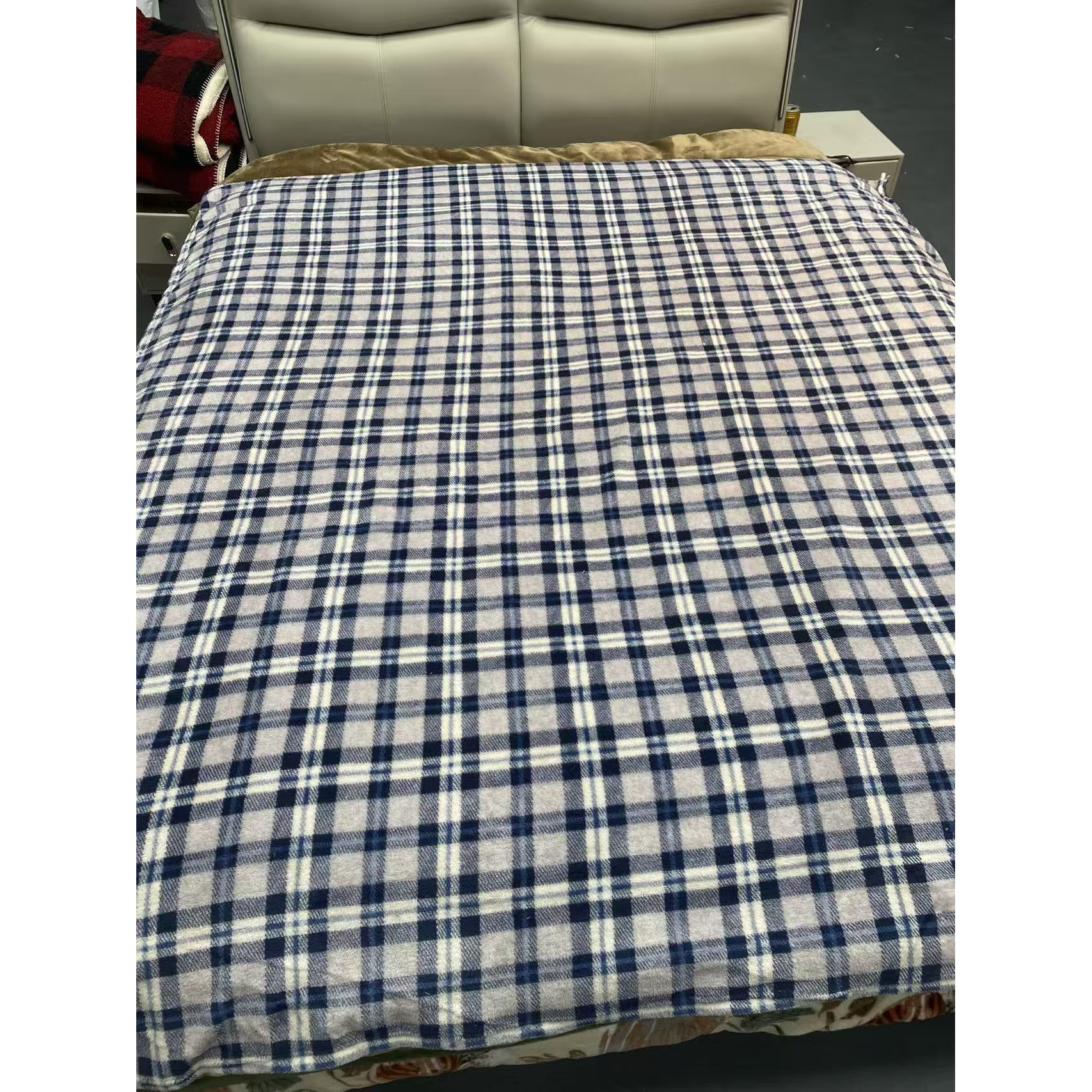 上新蓝灰色 素色简约条格毛毯盖毯