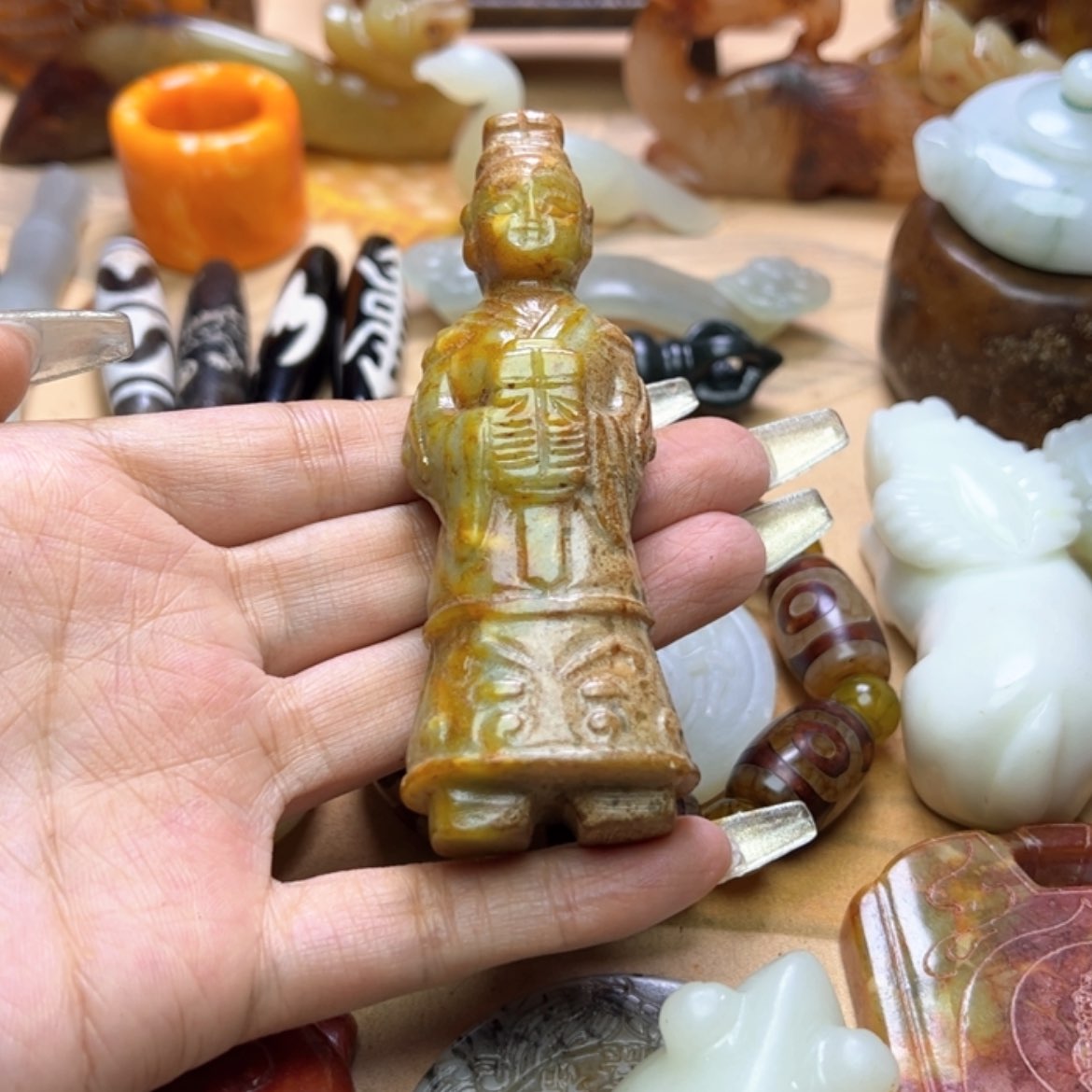 【闪购商品】蛇纹石玉颈饰未镶嵌