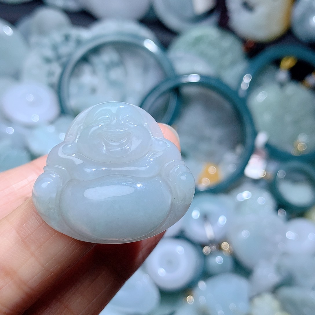 翡翠颈饰未镶嵌3103。