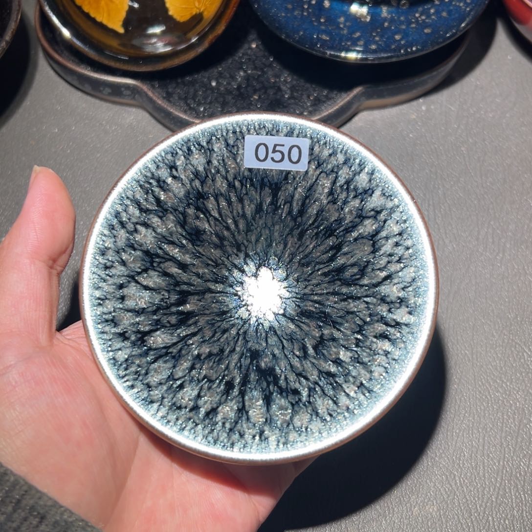 茶盏好吧那明天再给吧不忙给