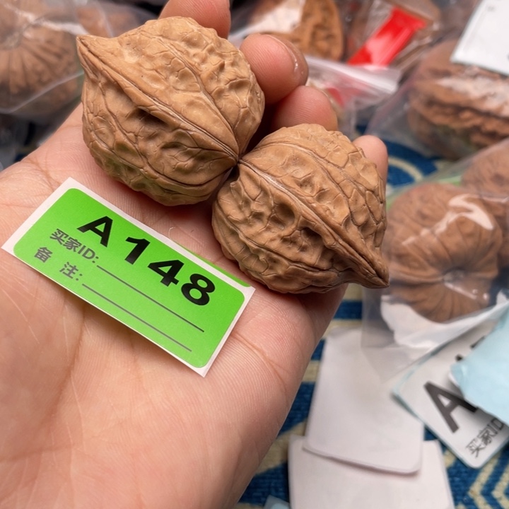 文玩核桃把件核桃