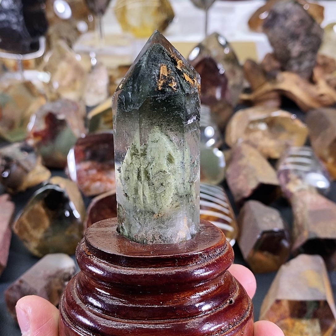 【闪购商品】车挂未镶嵌水晶兰**师天然水晶原石