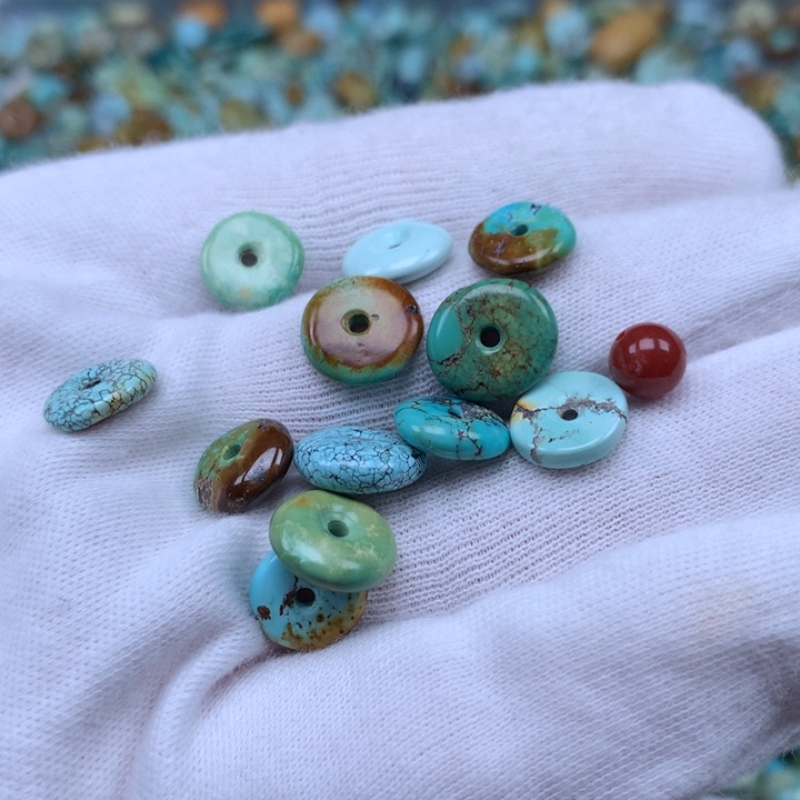 ****初南红玛瑙未镶嵌珠宝奇石