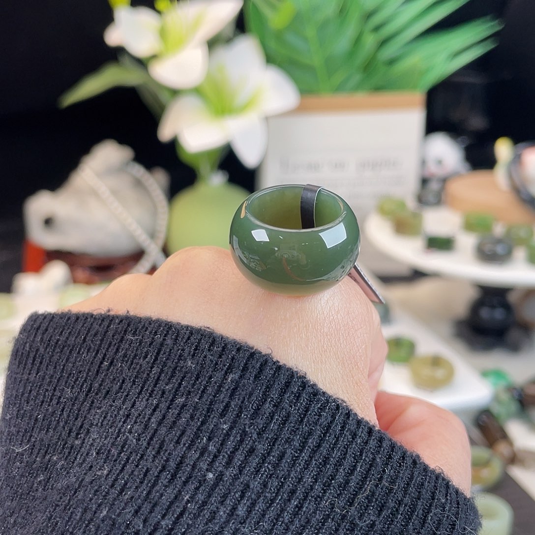 和田玉未镶嵌戒指E17墨玉墩墩16