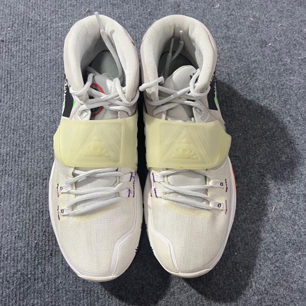 欧文6 44.5码 正品篮球鞋 